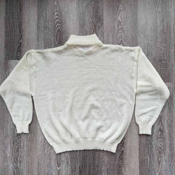 Vintage Lightweight Cream Turtleneck Sweater - Picture 2 of 5